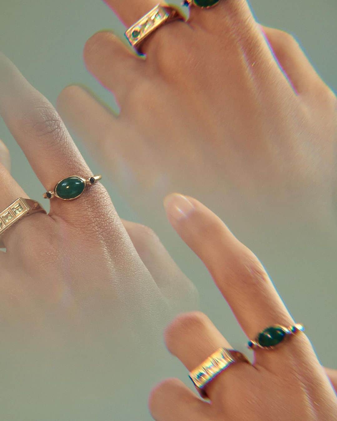 Jack Of All Tradesさんのインスタグラム写真 - (Jack Of All TradesInstagram)「@templeofthesunjewellery  23 AUTUMN WINTER  P1 Ring(left) ：Meander Ring 18K GOLD VERMEIL  Ring(light - green)：Opis Ring 18K GOLD VERMEIL  Green Aventurine / Smoky quartz  #templeofthesun  #テンプルオブザサン  #アクセサリー  #ジュエリー  #accessories  #jewelry」9月4日 12時09分 - jack_joat