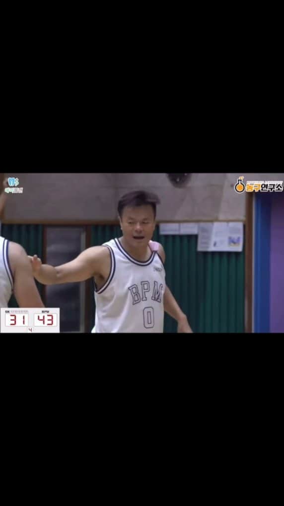 のインスタグラム：「#JYPbasketball #BPMbasketballteam #금천구농구협회장배우승 #GeumcheongucupCHAMPIONSHIP #JYPark  올 해 두번째 우승! 우리 멤버들 너무 멋졌고 자랑스러웠다!!♡ 다음 우승 또 가자!!!  2nd championship of this year! So proud of our members!!♡ Moving on to the next one!!!」