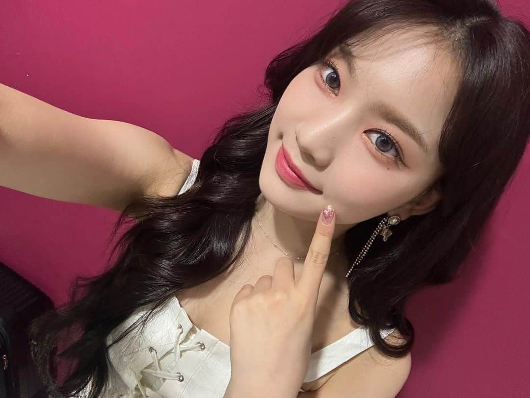 STAYCさんのインスタグラム写真 - (STAYCInstagram)「이번 활동도 모두 고생 많았어요💕  #STAYC #스테이씨 #ISA #아이사」9月4日 12時32分 - stayc_highup