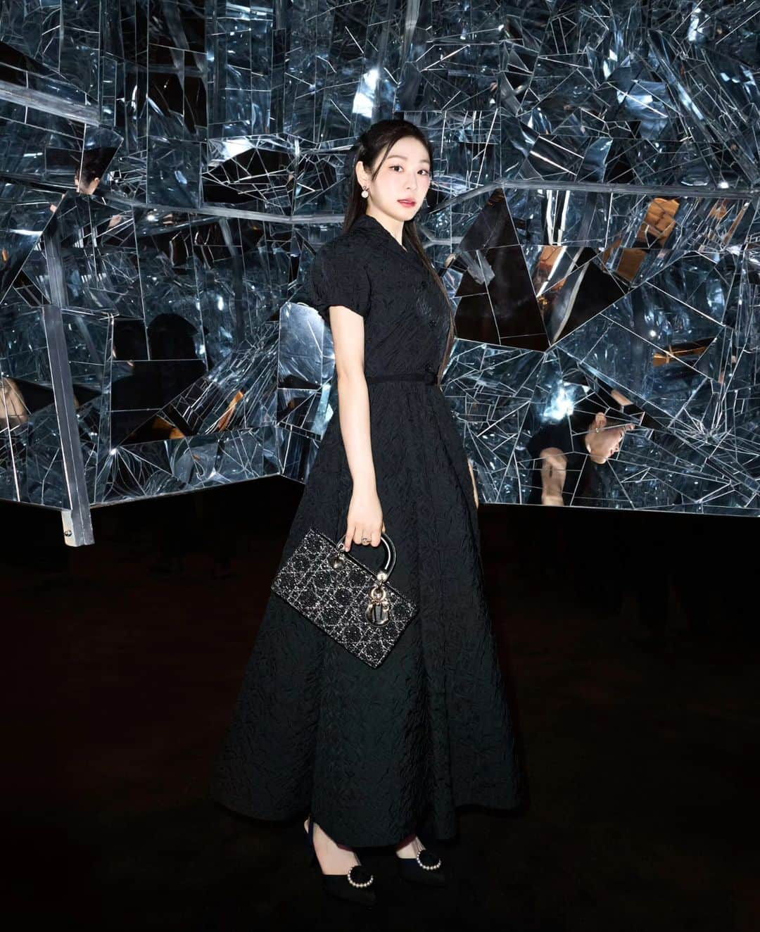 キム・ヨナさんのインスタグラム写真 - (キム・ヨナInstagram)「@Dior #Dior #LadyDior」9月4日 12時53分 - yunakim