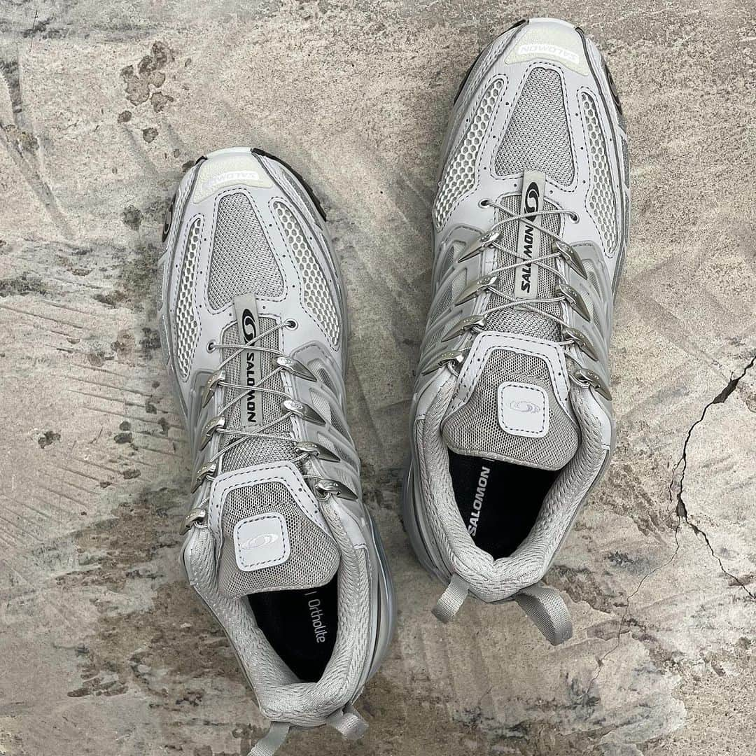 エリミネイターさんのインスタグラム写真 - (エリミネイターInstagram)「AW23 SALOMON SPORTSTYLE “ACS PRO” GRAY × SILVER METALLIC will be releasing on 8th Sep. . Now accepting pre-order at ELIMINATOR store & online. . #salomonadvanced #advanced #salomonsportstyle #salomon #limitededition #function #functionaltraining #kicks #instakicks #nicekicks #sneakers #sneakerhead  #acspro #mensfashion #menswear #highsnobiety #eliminator #tokyo #daikanyama #streetfashion #streetstyle #streetwear #trailrunning」9月4日 13時00分 - eliminator_tokyo