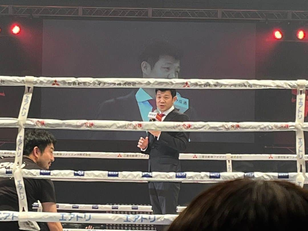 坂本麻子さんのインスタグラム写真 - (坂本麻子Instagram)「. #3150fightサバイバル in岡山県 @3150fight  めちゃくちゃ熱い興行でした🥊🔥 まだまだ勉強中なんだけど、 4月に初の東京での興行を見てから 野球、バスケ以来ハマりまくってます✨✨ . 今回TKOさんのステージでMCとして リングに上がらせて貰って、 初めてお天気キャスターになった日を 思い出すくらい緊張しました…🫨 . 毎回色んな演出で楽しませてくれる どんどん応援する選手が増えていく #3150fight 本気で3150です🤛🤜🔥 つぎは10月！東京！ばーり楽しみやん！！✨✨ . #コンベックス岡山#岡山県#ボクシング」9月4日 13時53分 - sakamoto_asako