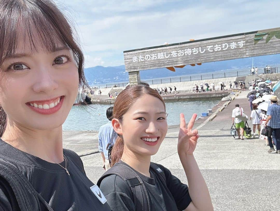 佐藤彩香さんのインスタグラム写真 - (佐藤彩香Instagram)「・ ・ ・ この間は熱海の小学校と 広島の小学校に指導に行ってきました😌！！ ・ どちらの学校もみんな一生懸命に一輪車に取り組んでいる様子が伺えました😄 ・ 少しコツを教えるとどんどん上達していく子供たちをみて すごいな〜と思うと共に 楽しそうな笑顔にこちらも ほっこりします☺️笑 ・ 運動会に向けて個人技もグループ技も頑張ってほしいです☺️ ・ そしてなっちと2校も回れて 個人的には激アツでした❤️‍🔥笑 起こる全てのことがおもろすぎてずっと笑ってた気がする🤭 色々とお世話になりました☺️笑 この組み合わせにしていただき感謝です🫶 ありがとうございます🥰 ・ まだ色んな所に指導に行くので そこも楽しみにしつつ、、 自分自身もレベルアップしていきたいなと思います🤭 ・ ・ ・ #一輪車　#一輪車指導 #一輪車インストラクター  #熱海初島　#広島」9月4日 13時55分 - ayaka_01_sato