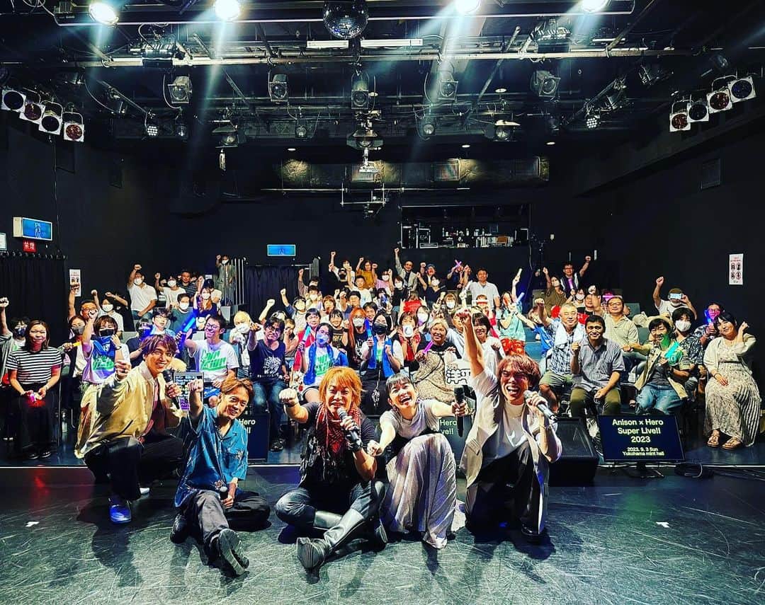 のインスタグラム：「久々のアニヒロ、コロナ禍明け久々ののサイン会も盛り上がったね！  演目は ◆侍戦隊シンケンジャー ◆Don't Give Up!! ◆キラメイ★ACTION ◆特捜戦隊デカレンジャー セッションで ◆ビュンビュン！トッキュウジャー ◆バーサス！スーパー戦隊 ◆スーパー戦隊ヒーローゲッター 仁美ちゃんと ◆ルパンレンジャーvsパトレンジャー でした！！」