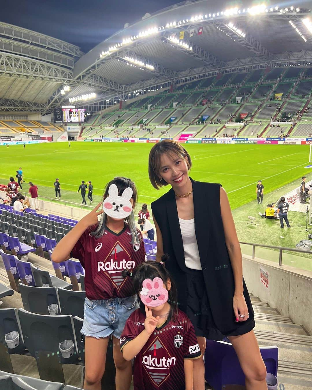 三輪麻未さんのインスタグラム写真 - (三輪麻未Instagram)「@visselkobe🧸  パパ　200試合おめでとう。 まだまだ輝き続けてください。」9月4日 14時16分 - asami_miwa