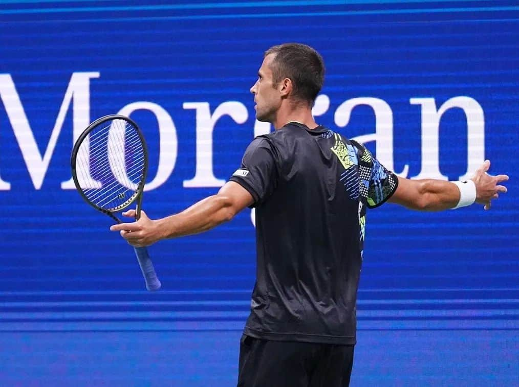 ラスロ・ジェレさんのインスタグラム写真 - (ラスロ・ジェレInstagram)「Wanted to say thank you for all your messages and support throughout this year's Us Open. It really warms my heart🙏🏻 Not easy to lose from a 2-0 lead, but at least I know I gave my very best and it was against the best player of all times. It was an amazing night... Will be back stronger and better... Thank you New York 🙌🏻🗽 @usopen  📸: Corinne Dubreuil」9月4日 15時36分 - lacidj_95