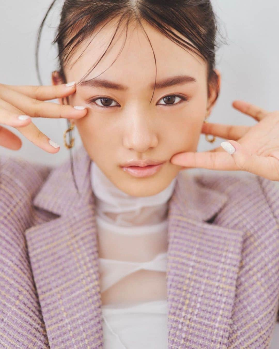 林由香里さんのインスタグラム写真 - (林由香里Instagram)「@vivi_mag_official   天ちゃんと"盛れ"リップ💄  #hair #makeup  #盛れリップ」9月4日 16時00分 - yukarihayashi