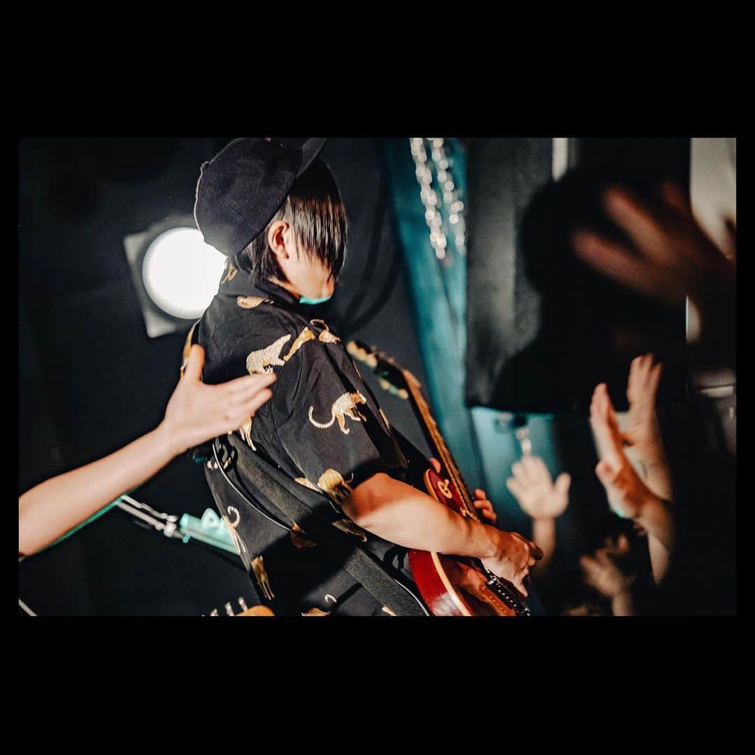 MOSHIMOさんのインスタグラム写真 - (MOSHIMOInstagram)「. 2023.09.03 「モシモとキャンディー」 下北沢 近道  w / Conton Candy  photo by @soichiro_shi」9月4日 16時24分 - moshimo_band