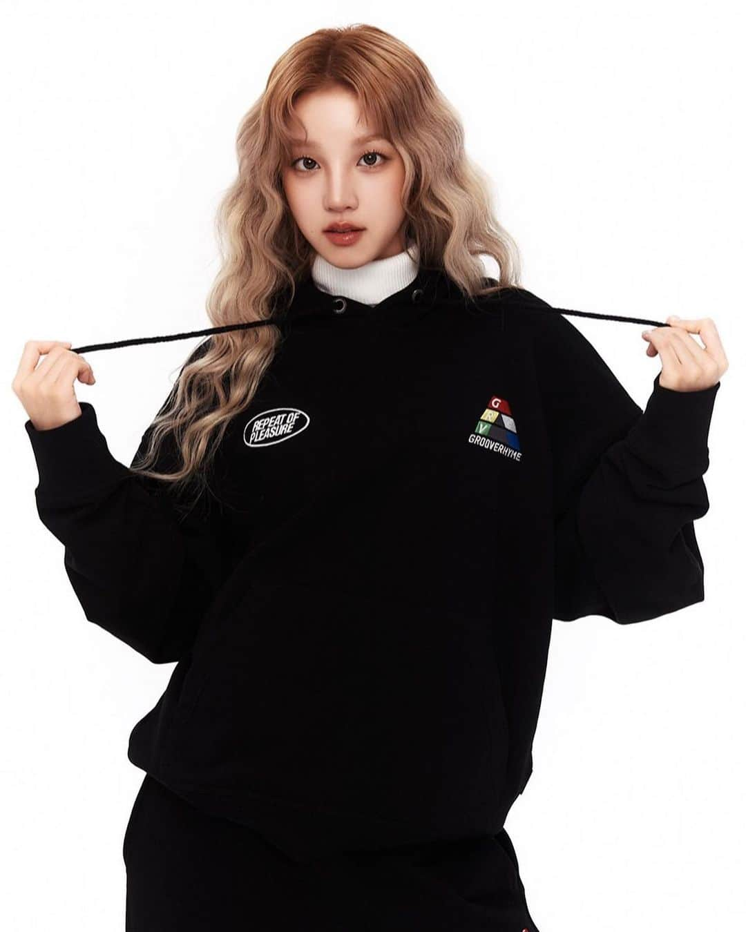 ウギさんのインスタグラム写真 - (ウギInstagram)「2023 F/W Collection X YUQI  #여자아이들 #G_I_DLE #GIDLE #우기 #YUQI」9月4日 16時48分 - gidle.yuqi