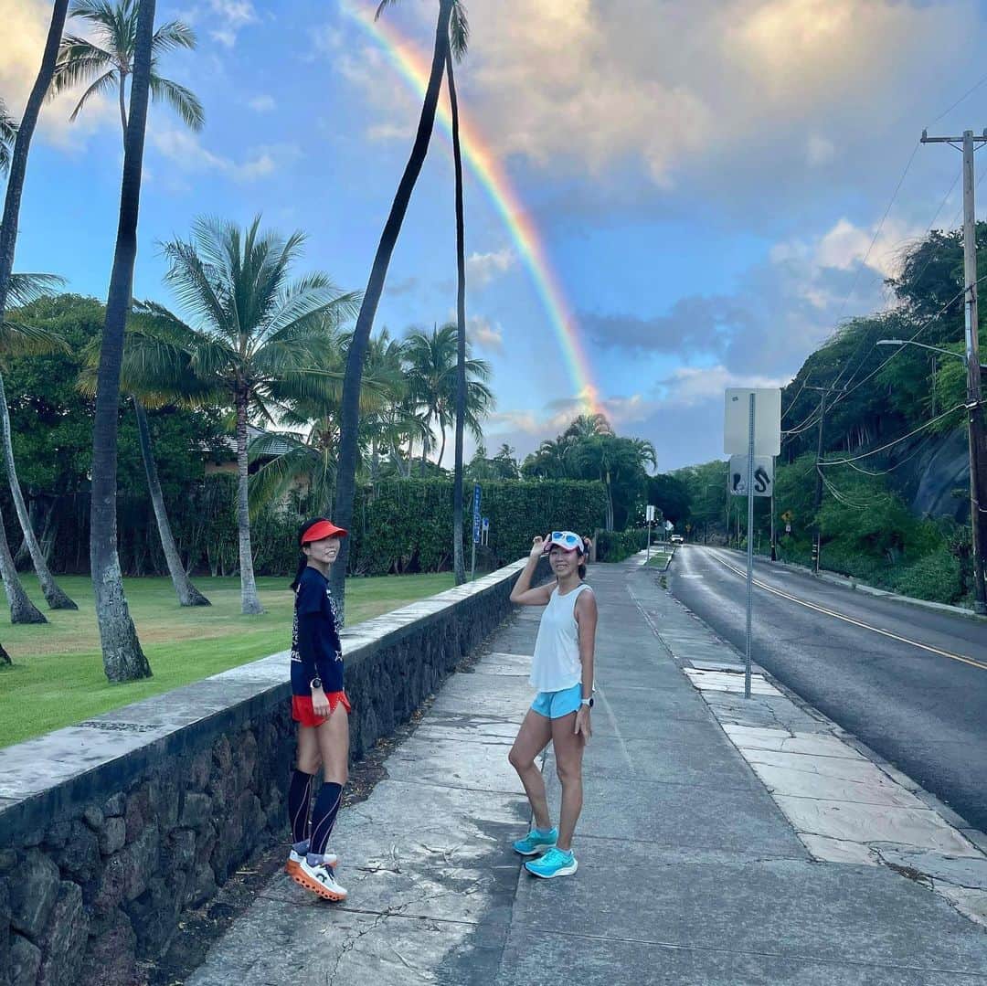 飯島寛子さんのインスタグラム写真 - (飯島寛子Instagram)「コロナの後遺症でやる気が出ず、2週間走ってなかったので筋力落ちた。 ランニング復活の祝福のレインボーありがとう！ 一起くん写真ありがとう！ #ハワイ　#ハワイ在住#ハワイ旅行　#ハワイライフ　#今日のハワイ」9月4日 16時55分 - hirokoiijima
