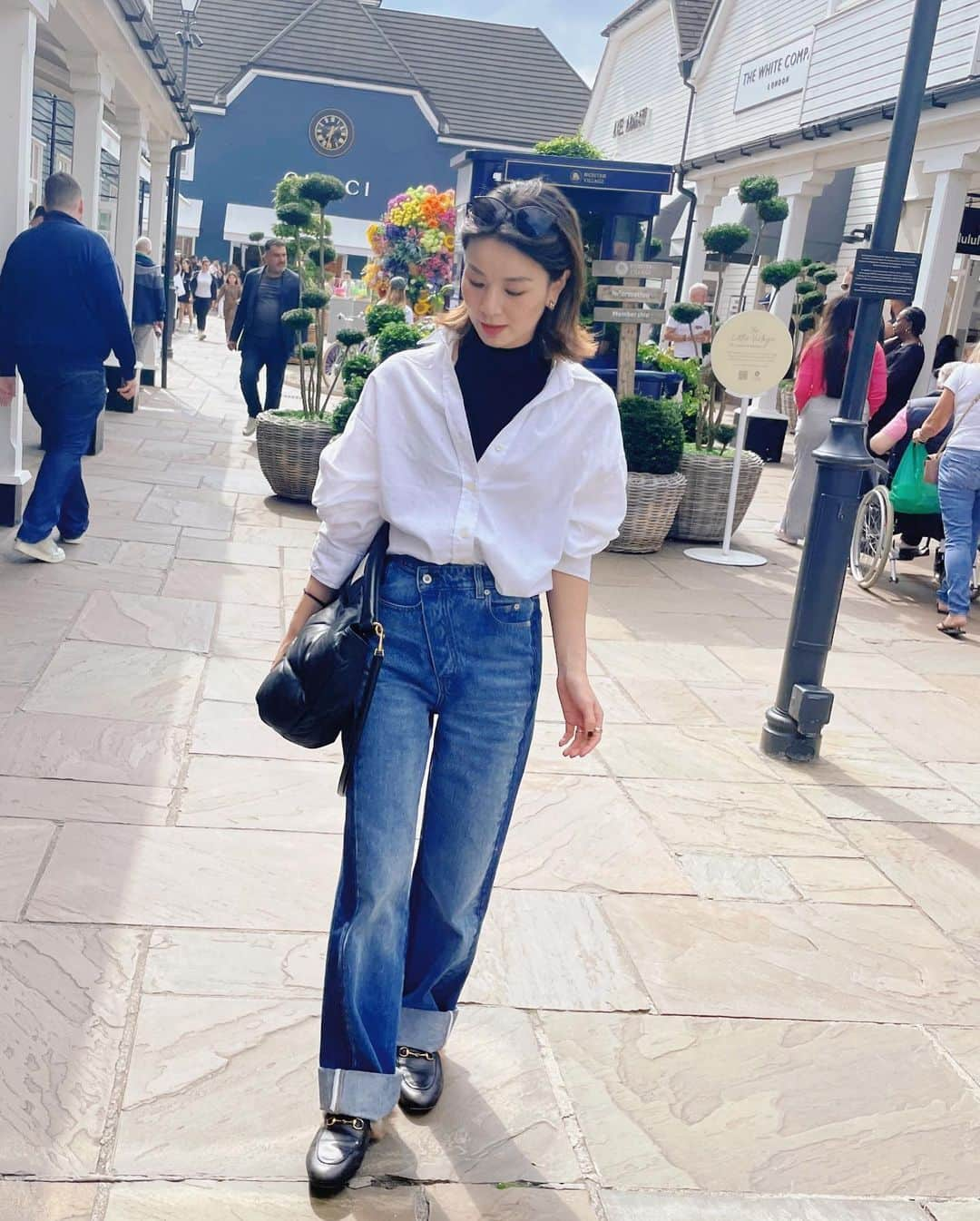 秋元玲奈さんのインスタグラム写真 - (秋元玲奈Instagram)「Weekend short trip to @bicestervillage 🚆 Kids had fun playing in the park and joining the kids club .  週末は郊外のアウトレットへ。 キッズクラブや遊具のある公園もあって、子供たちも一日中楽しく過ごせました。朝から電車で食べるように唐揚げ揚げて、おにぎり作った甲斐あり。  #london #londonlife #bicestervillage  #outlet #oxford」9月5日 2時57分 - rena_akimoto