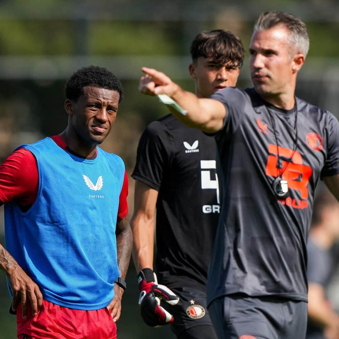 ジョルジニオ・ワイナルドゥムさんのインスタグラム写真 - (ジョルジニオ・ワイナルドゥムInstagram)「Start of a special training week at @feyenoord. Thanks for having me as a guest 🤗🙏🏾」9月5日 3時05分 - gwijnaldum