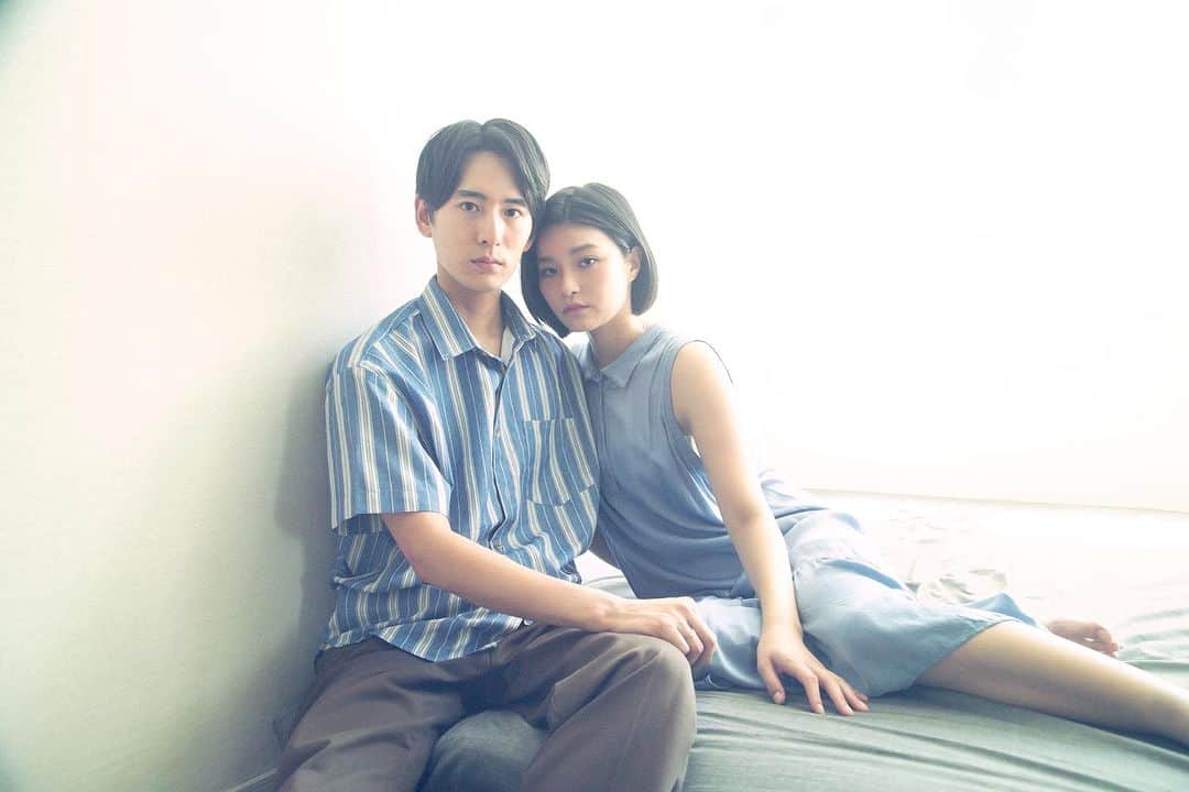 のインスタグラム：「そういえば男性と作品撮りしたことないなとふと気がついて、同じ事務所の @k0ttan といつもお世話になっている @yamamotoyasunori さんに協力して頂いて実現しました☺️  作品撮りは20代からずっとやり続けていることの一つです。  お二人ともありがとうございました📷」