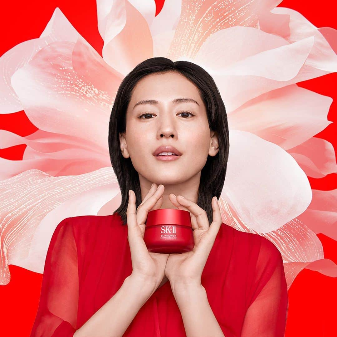 SK-II's Official Instagramさんのインスタグラム写真 - (SK-II's Official InstagramInstagram)「Haruka Ayase’s new solution to achieving firm, radiant, everblooming skin.  The all-NEW SK-II SKINPOWER Advanced Cream — acts like a power seed of youth that tackles skin aging signs from the root.  Experience it for yourself today!  #SKII」9月4日 19時10分 - skii