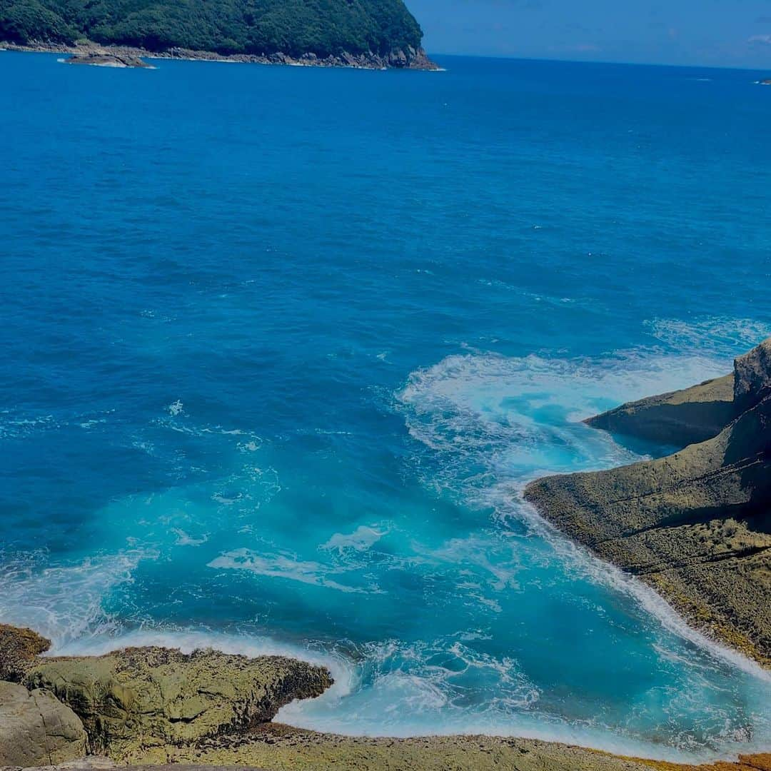 寺坂頼我のインスタグラム：「#三重県 #熊野 #海 #綺麗 #海行きたい」