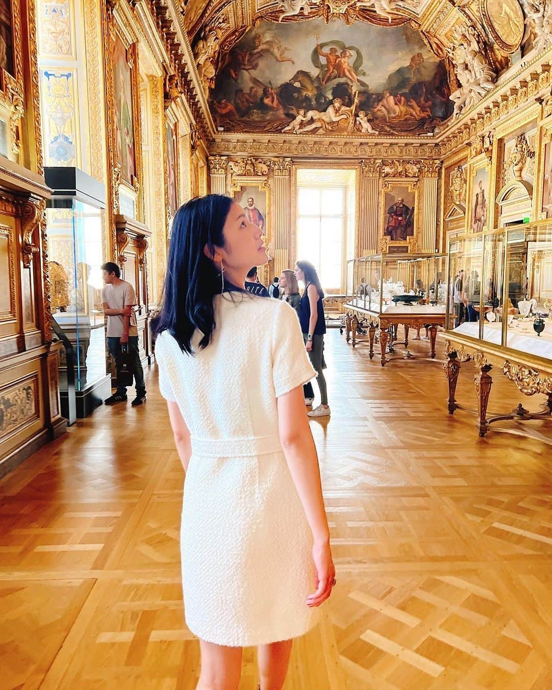 i_am_happpyさんのインスタグラム写真 - (i_am_happpyInstagram)「.  Always a fun time in Paris🇫🇷  世界遺産でパリ最古のステンドグラス サントシャペルが美しい✨  #paris#memories#saintechapelle #パリ#サントシャペル#世界遺産」9月4日 19時29分 - i_am_happpy