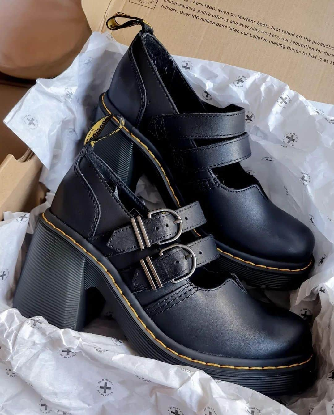 ドクターマーチンさんのインスタグラム写真 - (ドクターマーチンInstagram)「There are heeled shoes. And then there's the Eviee. What Docs have you unboxed recently?   Shared by @spookydocs. Shop via the link in bio.」9月4日 20時00分 - drmartensofficial