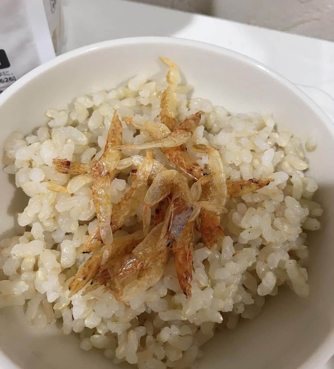 葵さんのインスタグラム写真 - (葵Instagram)「「機能性表示食品」の健康米新ブランド『KoMeTa』から 日本初、肌が乾燥しがちな方のお肌の潤いを維持するお米「澄 SUMU」が4月1日より発売開始！！  @kometa_rice  噛めば噛むほどおいしい！ パサパサ感はないので玄米がはじめてという方にもおすすめします！ 玄米食始めたら、本当に肌の潤いを実感するよ🎶  ▼キャンペーンについて 期間：9月12日～10月2日 賞品：澄2個セット  キャンペーン中は、 澄2個セットが当たるプレゼント🎁 詳しくは公式アカウントを覗いてね！  #kometa #kometa澄#おうちご飯#玄米#アンチエイジング #乾燥肌にオススメ #玄米食#美肌効果」9月4日 20時01分 - dolphin_coconut