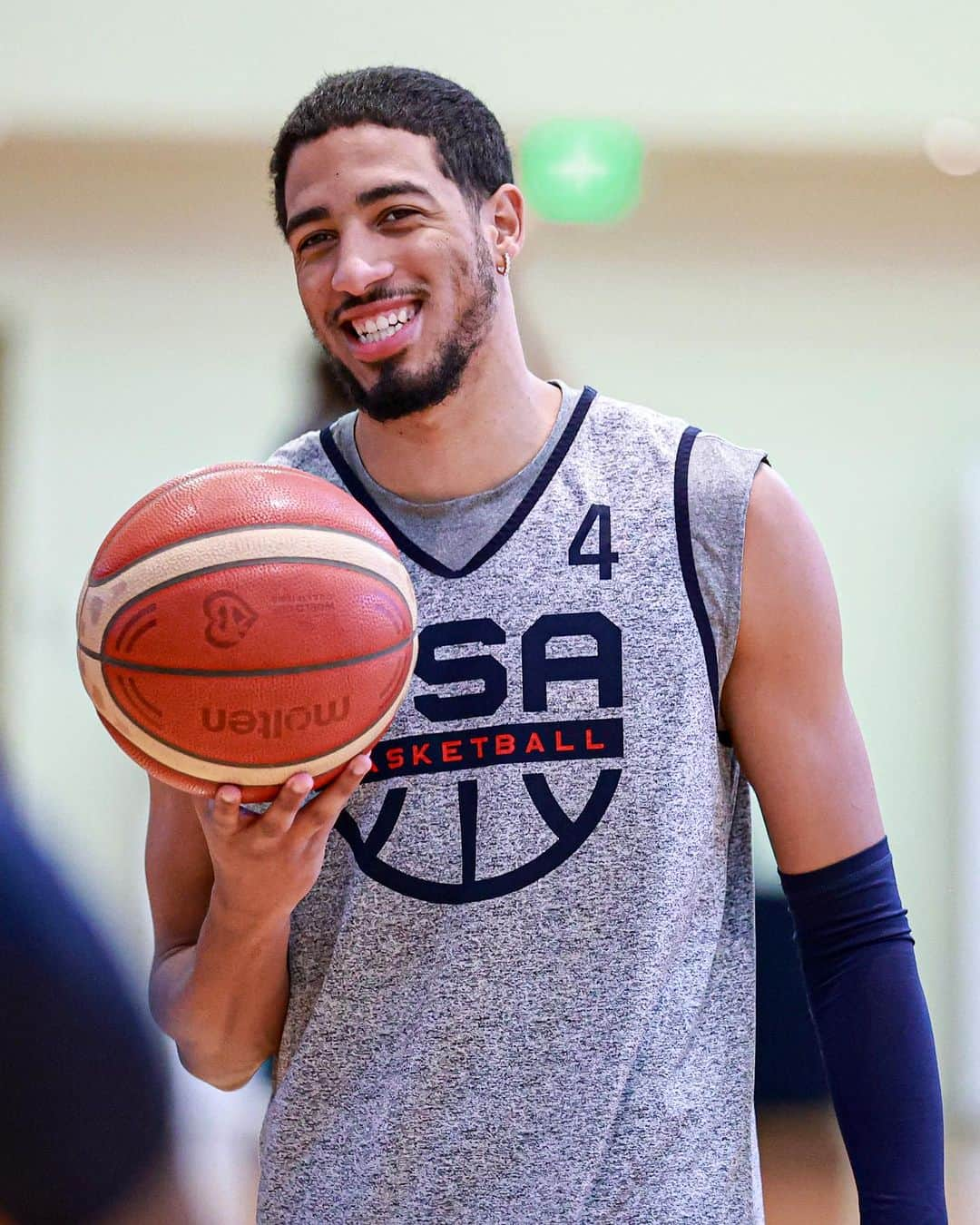 NBAさんのインスタグラム写真 - (NBAInstagram)「A new day. It’s back to work.   🇺🇸 #USABMNT #WinForUSA」9月4日 20時03分 - nba