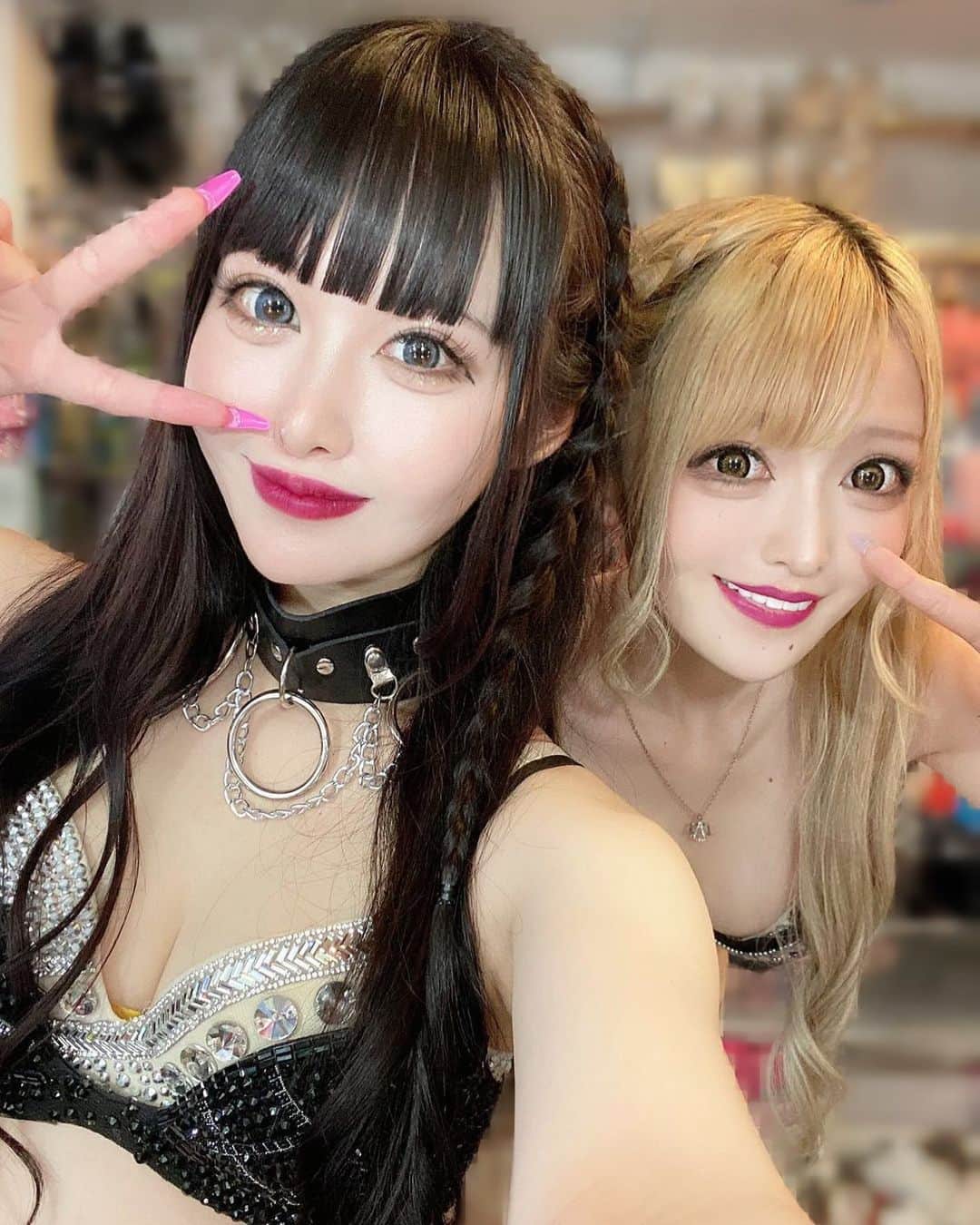 のインスタグラム：「\かこみら/  💗🐰  #六本木 #パリオン #バーレスク東京  #ギャル #撮影会 #グラビア #プール  #水着ギャル #ビジョビ  #小悪魔ageha #水着  #gravure #japanese #可愛い #love #gal #followforfollowback #l4l  #fashion #fitness #love #girl #japanesegirl #japanesegravure  #instagood #instagravure」