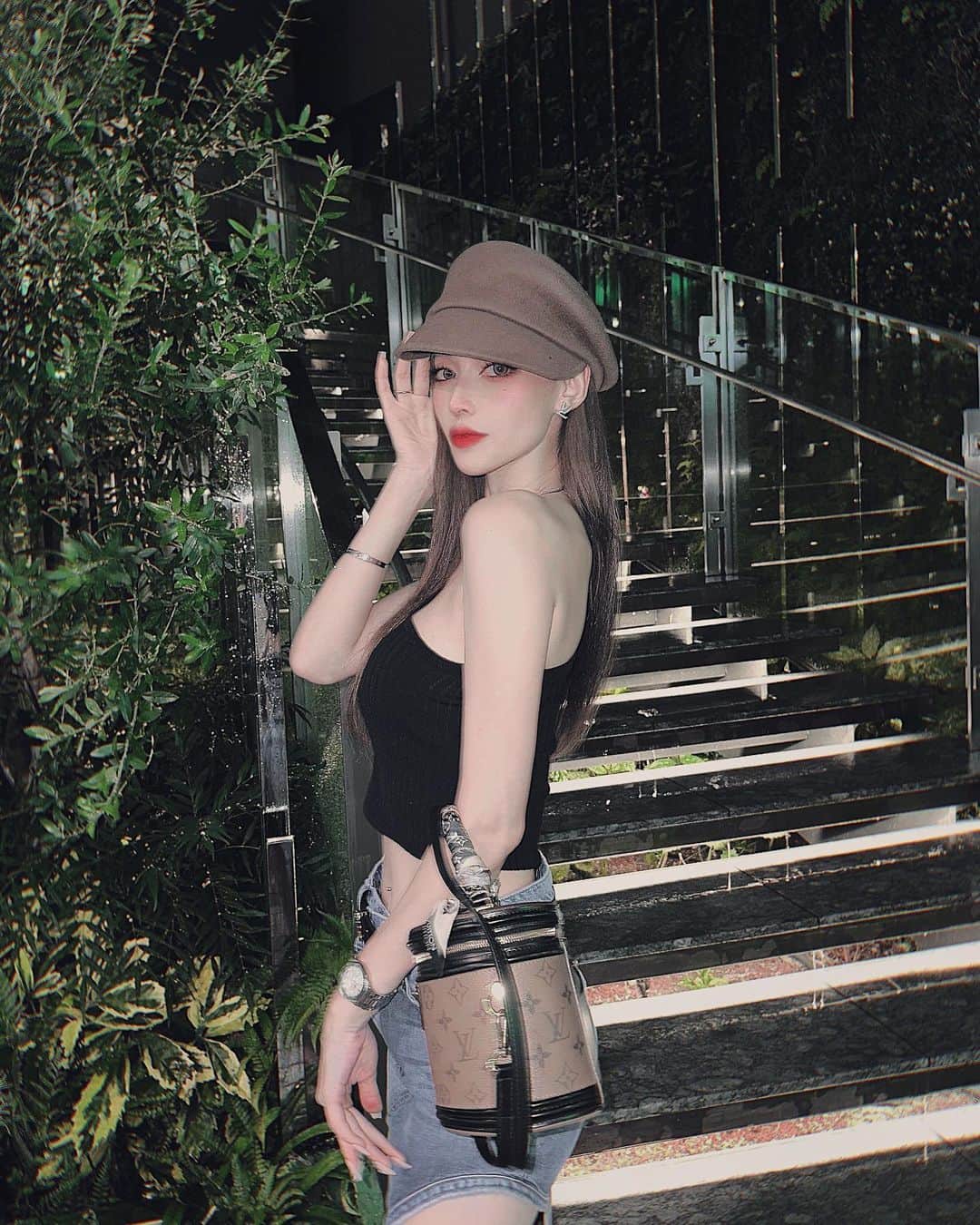 愛乃エリーのインスタグラム：「🤎」