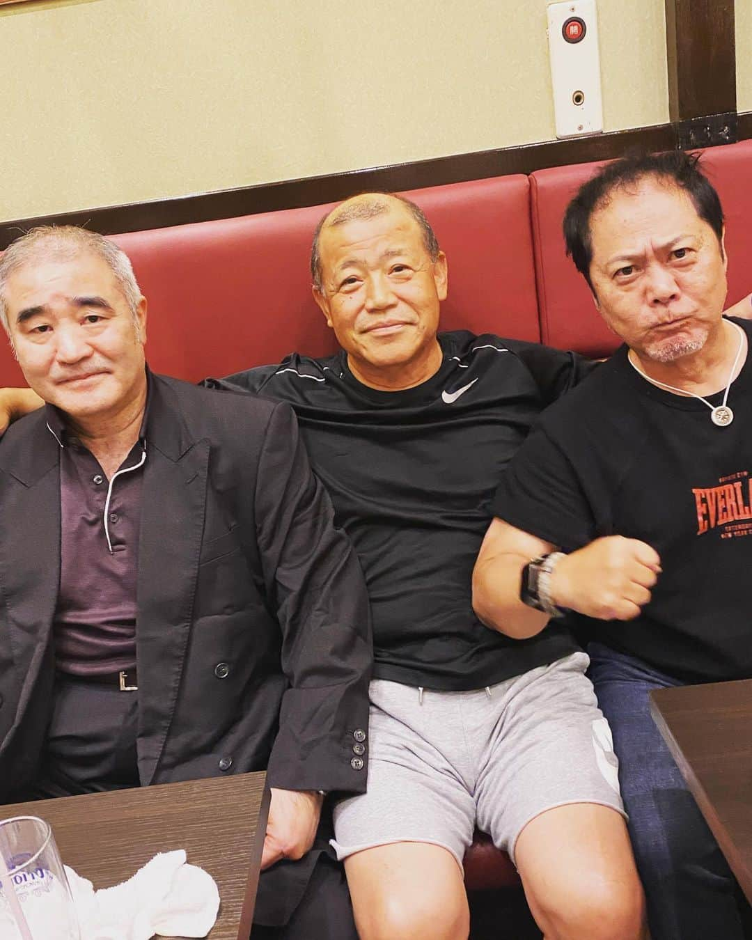 浜田剛史さんのインスタグラム写真 - (浜田剛史Instagram)「久しぶりに沖縄仲間と会いました。 私以外は面影が消えている…。」9月4日 20時47分 - hamada_tsuyoshi_official