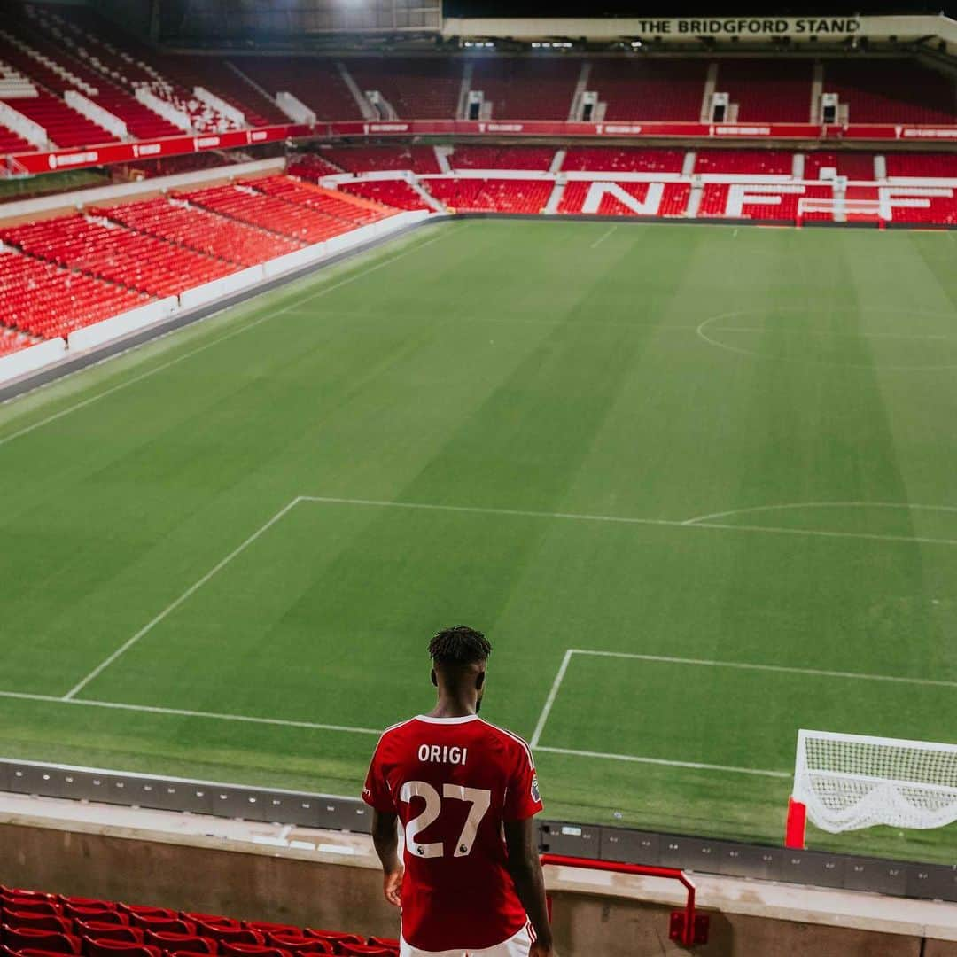 ディヴォック・オリジさんのインスタグラム写真 - (ディヴォック・オリジInstagram)「God bless me on this new journey @officialnffc Cmon you Reds」9月4日 20時43分 - divockorigi