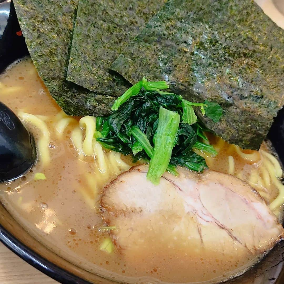 越中睦士さんのインスタグラム写真 - (越中睦士Instagram)「久しぶりだった🍜  #せい家 #下北沢」9月4日 21時30分 - makotokoshinaka