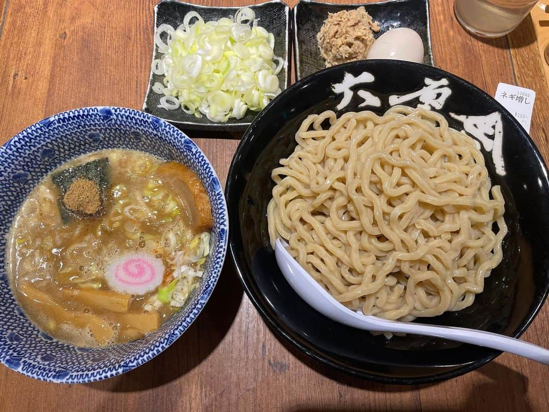 北川莉央のインスタグラム：「．  北川飯記録part4🍜 今回も美味しそう！！  #北川飯記録 #morningmusume #モーニング娘　#モーニング娘23 #北川莉央　#おんちゃん #グルメ#ランチ #ディナー #ラーメン#かき氷」