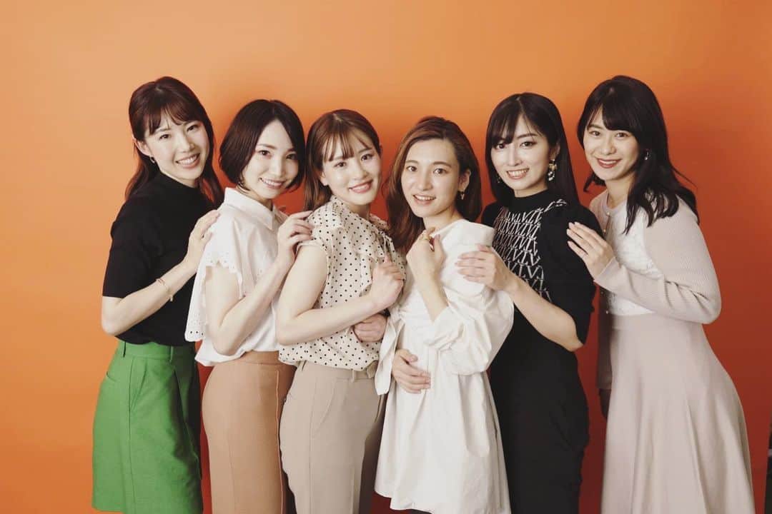 桜奈あいのインスタグラム：「⁡ oggiゴルフ部⛳️ ラウンドに向けて皆んなで練習頑張ります！！ ⁡ ⁡ ⁡ ⁡ ⁡ #oggi_mug #oggigolf #雑誌oggi #oggi #oggijp#golf#ゴルフ」