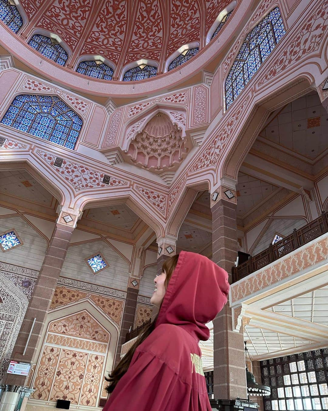 守屋麗奈さんのインスタグラム写真 - (守屋麗奈Instagram)「♡  Japan Expo Malaysia2023🇲🇾 Putra Mosque🕌🩷  #櫻坂46  #sakurazaka46  #renagram  #japanexpo  #malaysia  #マレーシア #ピンクモスク  #putramosque」9月4日 22時31分 - rena_moriya_official