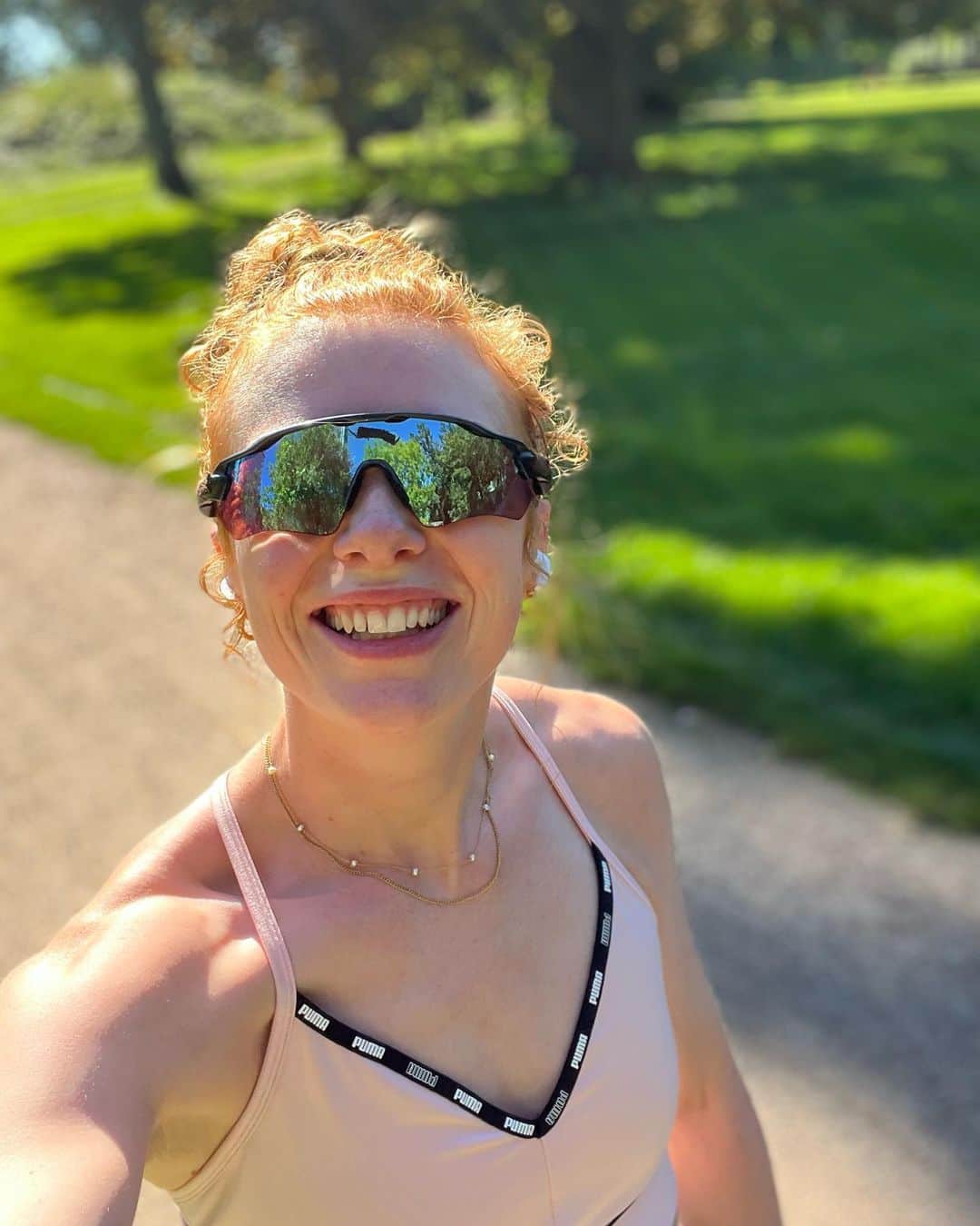 マチルドU・クラマーのインスタグラム：「Back working after a few weeks off! 😍」