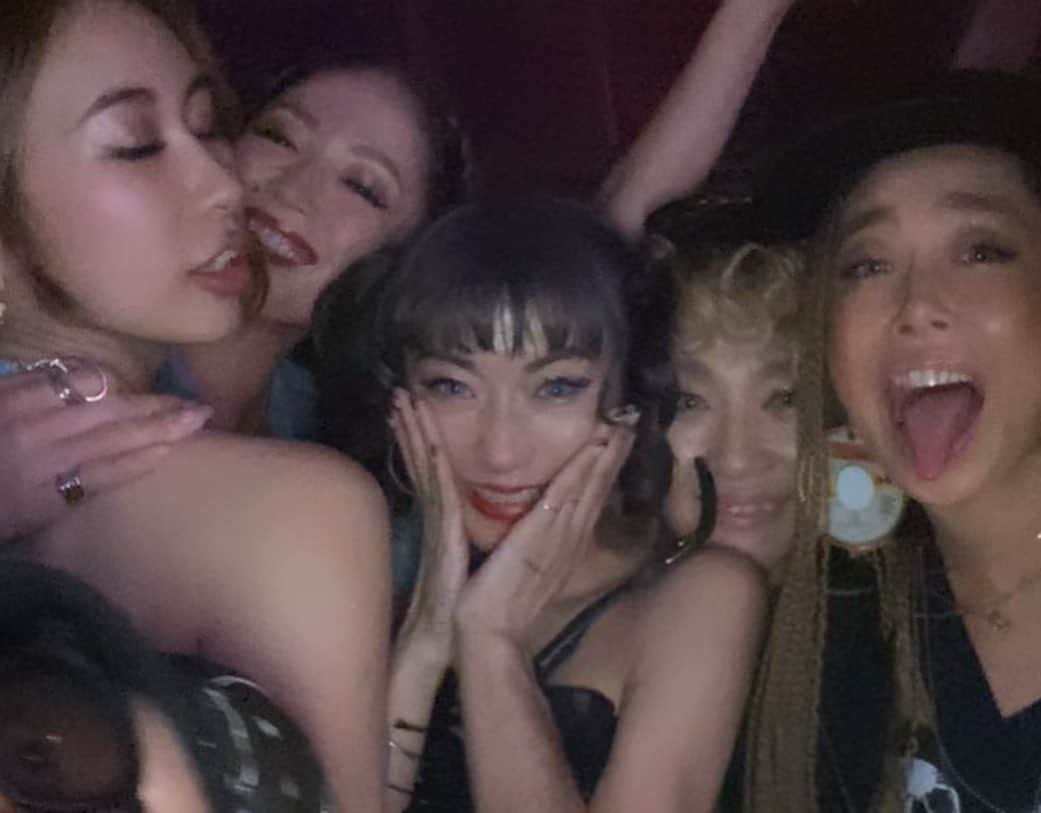 のインスタグラム：「♡」