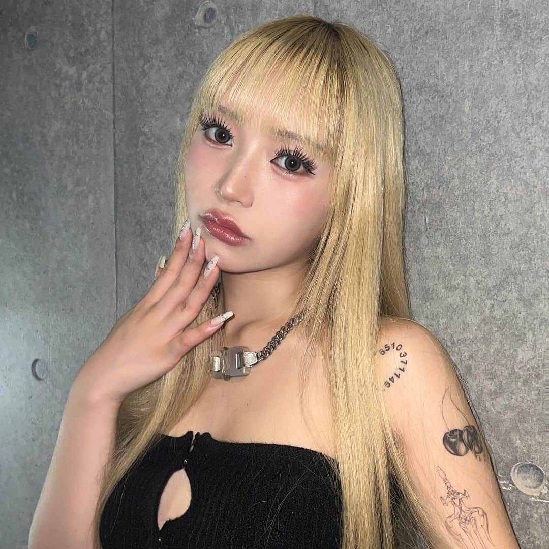のインスタグラム：「消えないでね消えないから」
