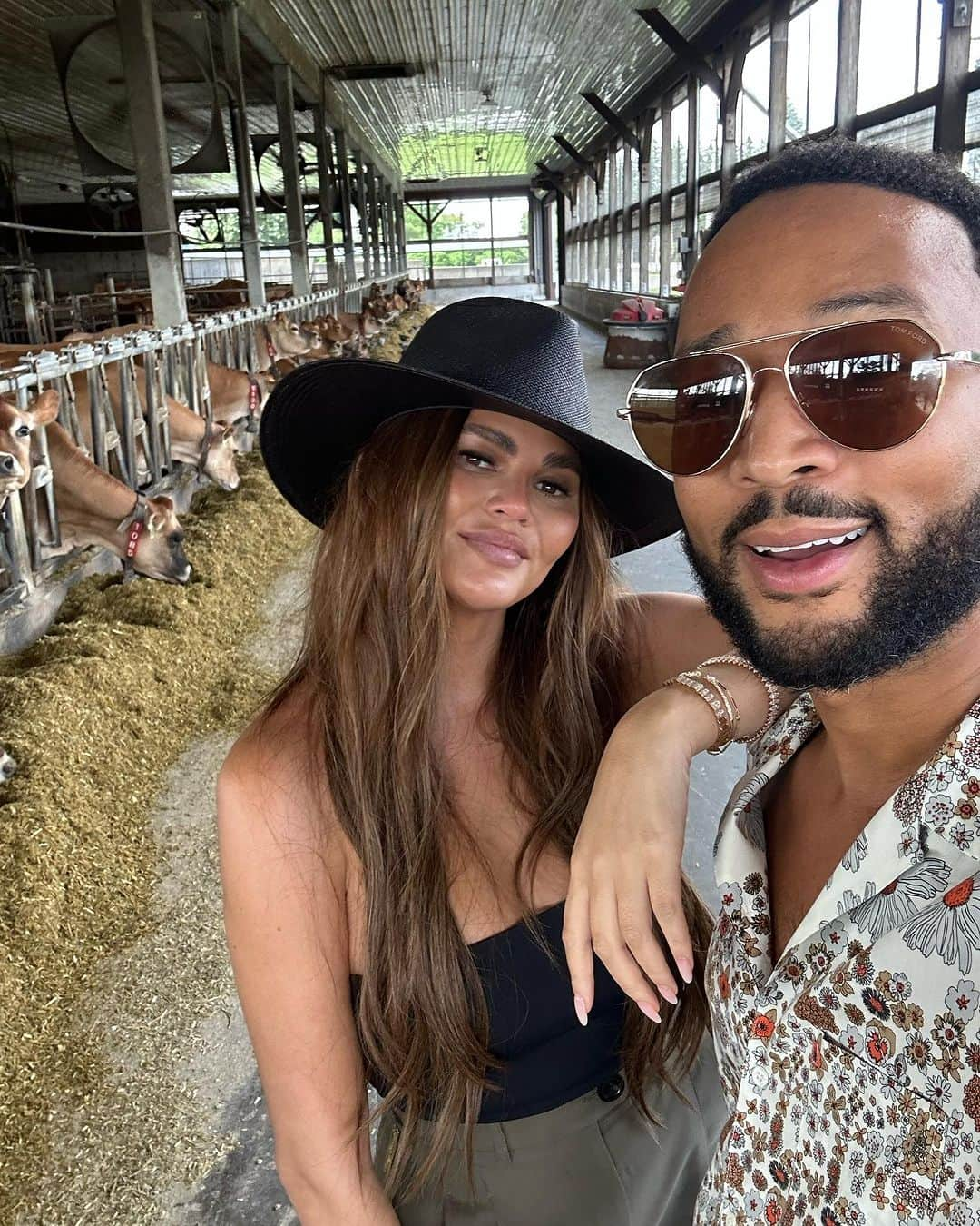 ジョン・レジェンドさんのインスタグラム写真 - (ジョン・レジェンドInstagram)「A weekend in the Berkshires before back to school!」9月5日 0時10分 - johnlegend