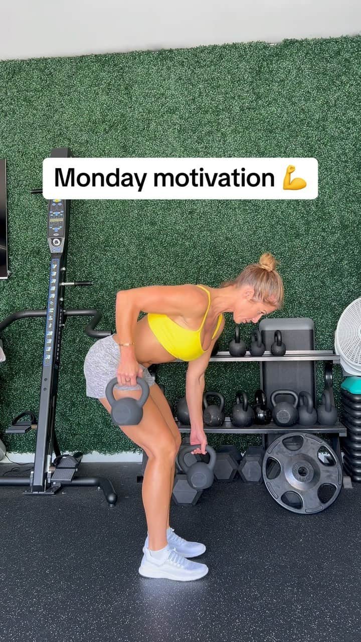 トリー・ウィルソンのインスタグラム：「Wake up, show up, never give up #mondaymotivation」