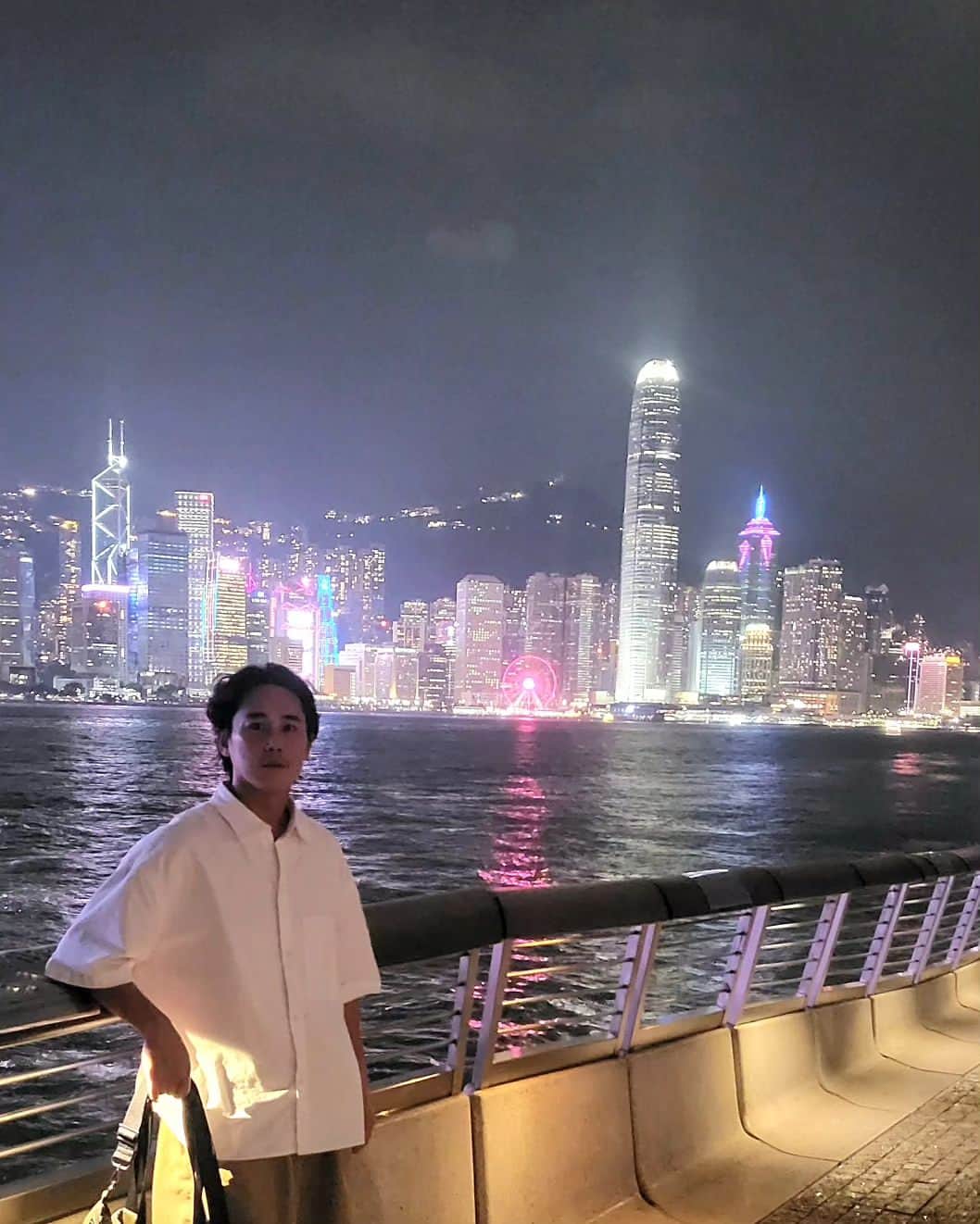 チョン・テウさんのインスタグラム写真 - (チョン・テウInstagram)「홍콩은 야경이 다했네~ 😘 근데..홍콩할매귀신은 아직도 여기 사시나?!  #홍콩 #침사추이」9月5日 0時49分 - _jungtaewoo