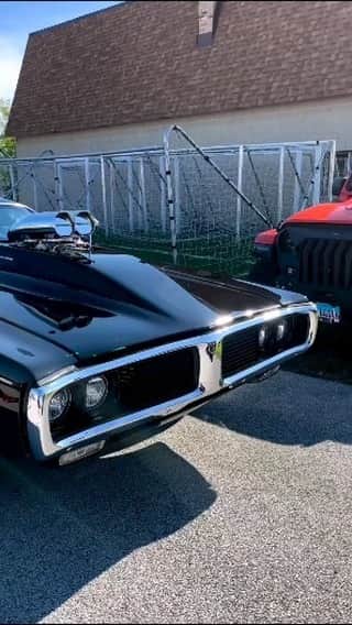 Classics Dailyのインスタグラム：「Credit @da.fasstwayy _ #Classic #classics #Classiccar #classiccars #americanmuscle #Musclecar #Musclecars #car #dodge #charger」