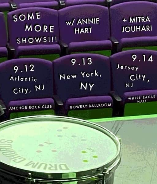 フレッド・アーミセンのインスタグラム：「Drum Chords! With @anniehartforsure  and @mitrajouhari  9/12 Atlantic City, NJ @anchorrockclub   9/13 NYC  @boweryballroom  9/14 Jersey City, NJ  @whiteeaglehalljc」