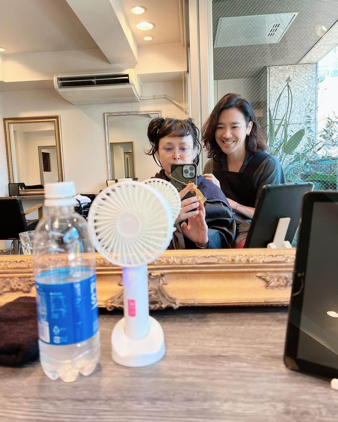 のインスタグラム：「髪も心もリフレッシュ😊🤚✨🌿✨  #ヘアアレンジ #ヘアスタイル #リフレッシュヘア  #パリ仕込み #腕の立つ美容室」