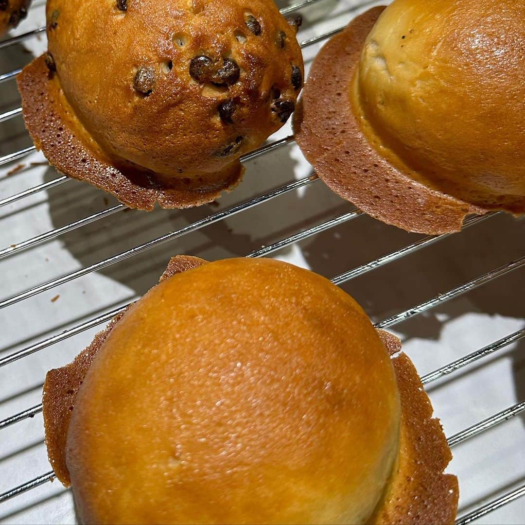 マギー審司さんのインスタグラム写真 - (マギー審司Instagram)「昨日は久しぶりにキッチンスタジオでパン作り！  やっぱりスイートブールは作っちゃいますね〜😆😆😆」9月5日 12時32分 - maggy_shinji33