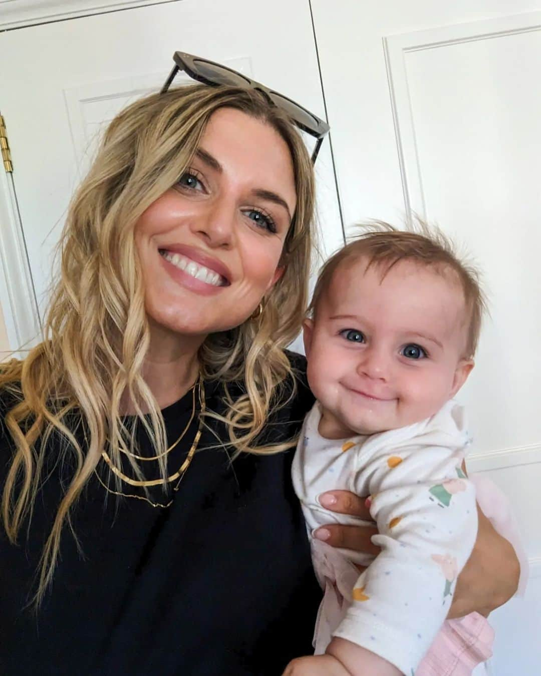 Ashley Jamesさんのインスタグラム写真 - (Ashley JamesInstagram)「Today was Ada's first day of childcare... And Alfie's first day back. 🥹💔  To say today has been an emotional rollercoaster is an understatement.  I've felt all the feels. Guilt, heartbreak, worry, excitement, relief, nostalgia for alf's first day. Nervous too. Definitely nervous about how it will go, as she's still not really taking a bottle. Although she's 3 days into weaning.   I took Alfie at 7:30am. He was so excited! And then I went home, fed Ada as much as possible whilst I got ready for my shoot, and then ran back at 9am.  I packed some fresh breastmilk, a frozen breastmilk, and parsnip mixed with breastmilk purée. And then I took her in. She was so excited to see her brother, and him excited to see her.   I went home to do my shoot and waited all day for a call. I pumped at lunch as my boobs were going to explode and I want to keep my supply up! I got lots of updates - and almost ran to pick them both up at 5pm. I had to sit on the floor and give her the b00b straight away. 🤣🤱  I cannot believe it. They confirmed what I knew - she's active, loves people, and wants to bounce around and be upright all day long. She even took milk from the bottle (even though she didn't suck it).   It's SUCH a relief.  When I feel guilt for needing (and wanting) to work, I remind myself that no one judges dads for going back to work. And we are also providers these days. And ambitious.  I've loved the last 6 months. Best chapter ever. And I wish I could freeze time. But I'm also excited for a bit of time for me to focus. It's been amazing but it was getting harder and harder to juggle!   I'm so proud of myself for navigating motherhood and work second time around! Especially whilst exclusively breastfeeding. (I still intend to breastfeed).  It really has been the best 6 months ever, but now it's time for the next chapter. She'll still be with me twice a week!  Now I need an early night. Partially the emotions, and partially how tired I am after the most productive day I've had for 6 months!  I hope anyone who started school or childcare today had a positive experience. We did it. And to the amazing childcare providers: THANK YOU for what you do for our children. 🙏❤️」9月5日 4時51分 - ashleylouisejames