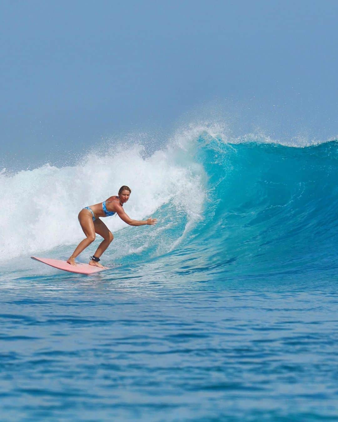 JOLYN Swimwearのインスタグラム：「It's giving Tuesday energy 🏄⚡ // #jolynaustralia」