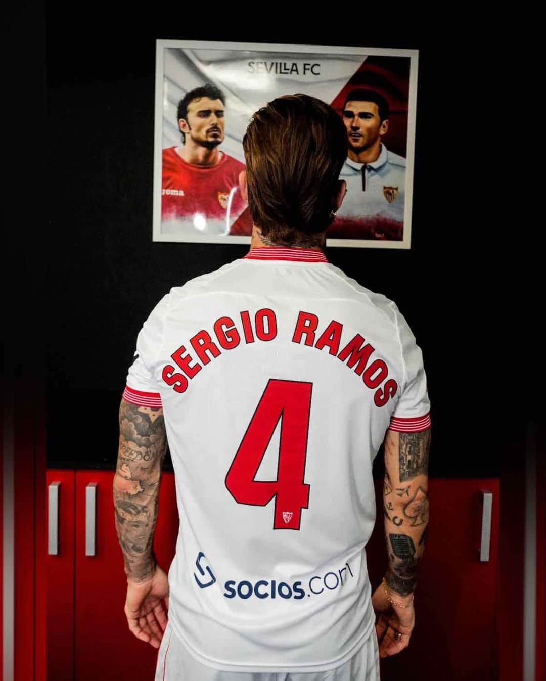 セルヒオ・ラモスさんのインスタグラム写真 - (セルヒオ・ラモスInstagram)「Me faltan las palabras y me sobran las emociones. @sevillafc」9月5日 7時15分 - sergioramos