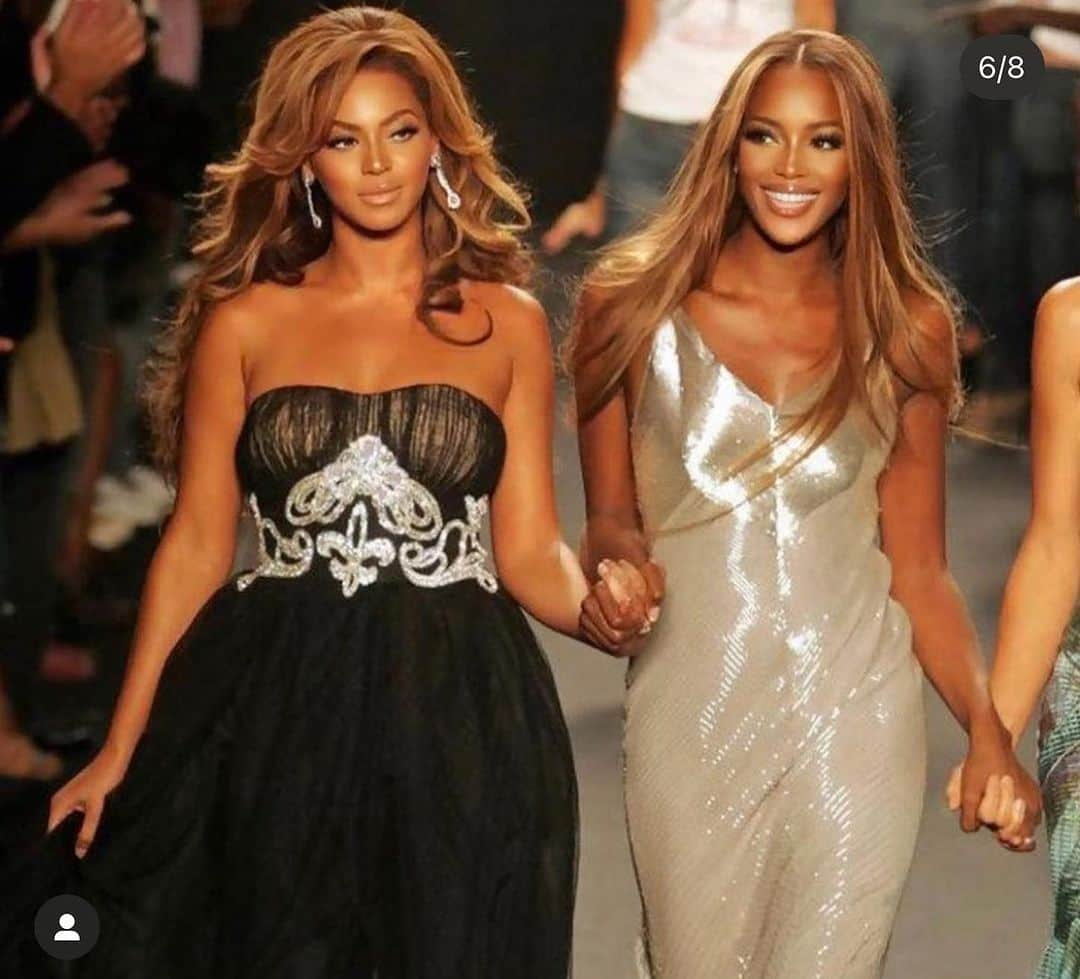 ナオミ・キャンベルさんのインスタグラム写真 - (ナオミ・キャンベルInstagram)「QUEEN B @beyonce another year around the universe, #RENAISSANCE  IS A MOVEMENT!!! MORE POWER MORE LIFE !! Celebrating you today continued blessings  #happybirthday #beyonce #renaissance❤️🎂❤️」9月5日 13時32分 - naomi