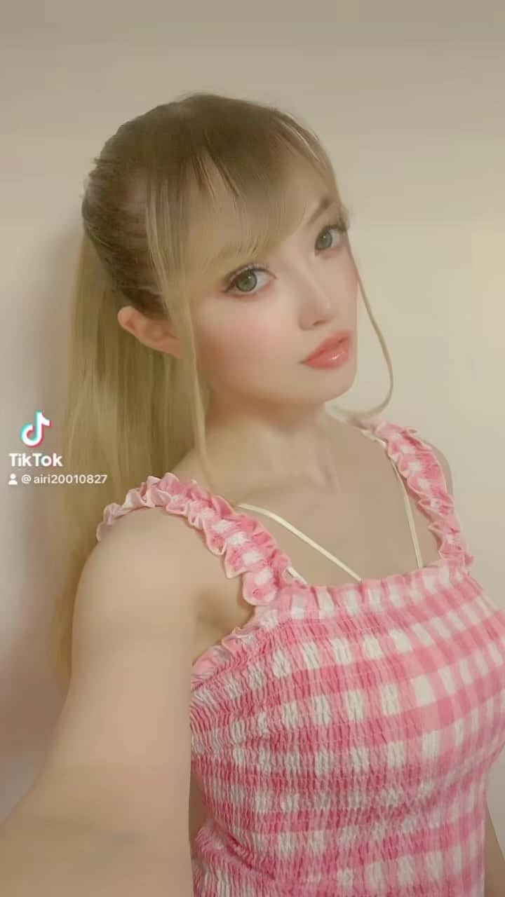 のインスタグラム：「#tiktok アップしたよ✨ 🤍🎶🫶🏻 今日も素敵な1日になりますように💗  #長谷川愛里」