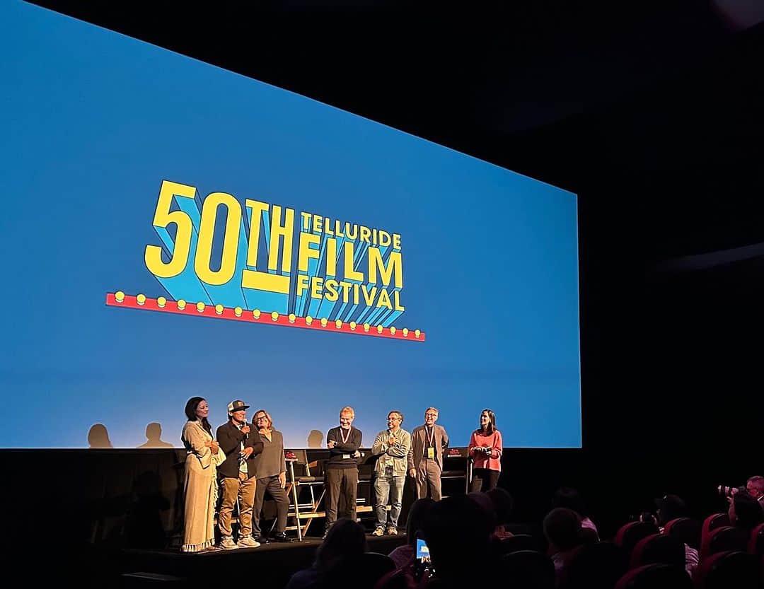 ジミー・チンのインスタグラム：「Honored to screen the world premiere of @nyadmovie this weekend at @telluridefilm. What a journey it’s been…  @chaivasarhelyi and I have launched several of our films at Telluride but it’s especially meaningful to premiere our first narrative feature here as well. (Thank you #juliehuntsinger 🙏🏼) We couldn’t be more excited to get this film and story out in the world.  Big shout out to our amazing producers Teddy Schwarzman, Andrew Lazar, and our @netflix executive team, Sean Berney, Alex Zahn - true gladiators.   And of course, we are deeply grateful to Annette Bening, Jodie Foster, Rhys Ifans and the crew for bringing it all on set everyday. Couldn’t be prouder of the incredible collaborators that have touched this film including Alexandre Desplat who composed our score and @claudiomirandadop for his brilliant cinematography.  And finally, thanks to all of YOU for your love and support over the years. We hope you are all moved and inspired by NYAD when you get the chance to see it.  As @diananyad would say “Onward!”」