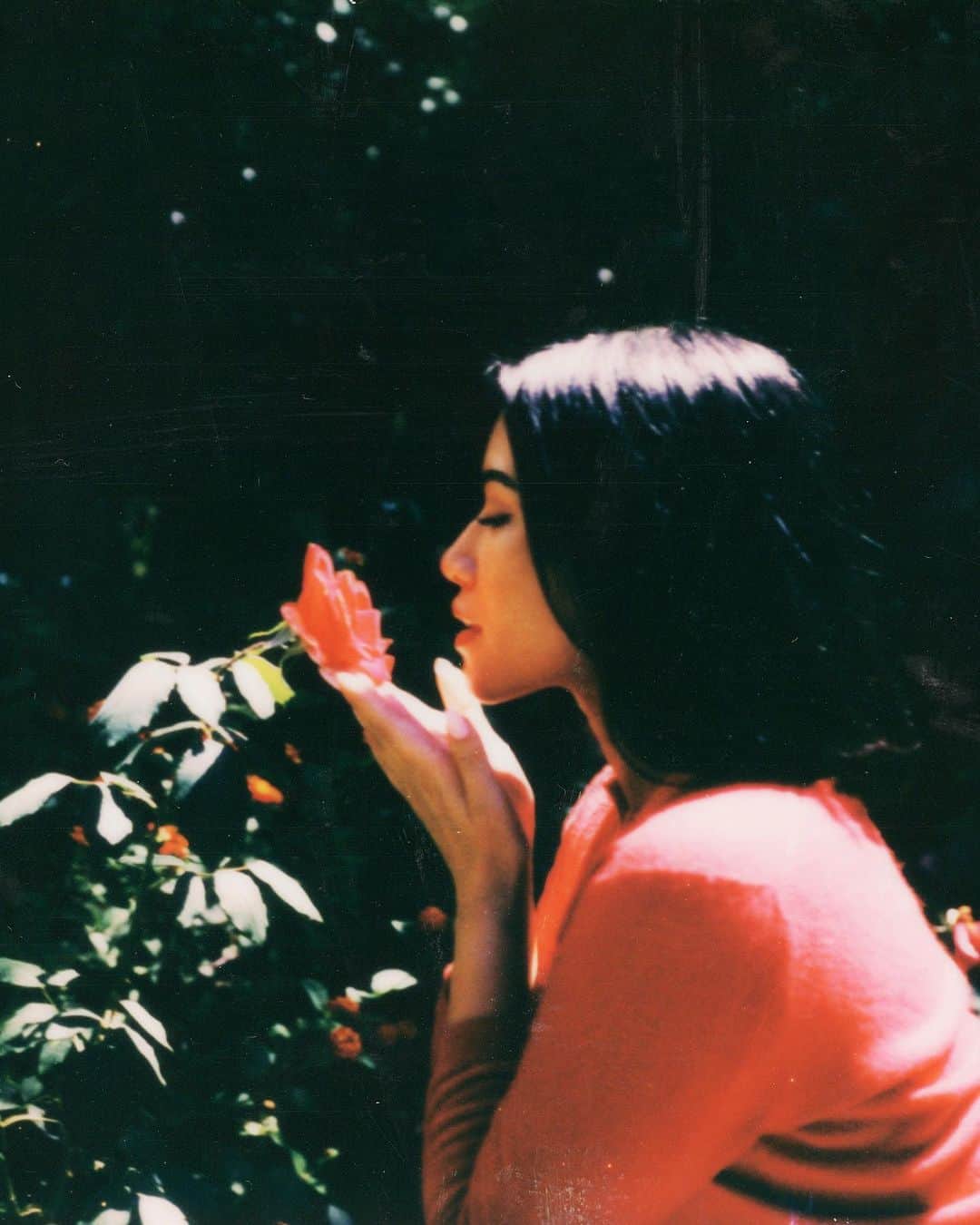 Julia Kellyのインスタグラム：「Julia from 5 to 7   📷 @kaykay」