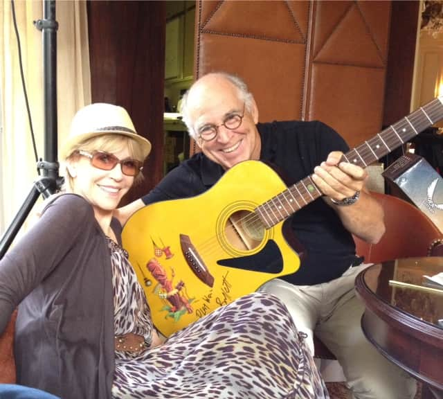 ジェーン・フォンダさんのインスタグラム写真 - (ジェーン・フォンダInstagram)「Find it difficult and painful to wrap my head around Jimmy Buffett’s passing. He was the sweetest, joy-filled man who seemed as though he’d just keep going forever —having fun and making people happy. I got to know him in St Barth’s years ago and I really cared for him and his wonderful wife, Janie. Here we are visiting in New Orleans. Jimmy gave me the guitar he’s holding for an auction benefitting GCAPP - The Georgia Campaign for Adolescent Power and Potential @the_gcapp. Rest In Peace, sweet man. ❤️ @jimmybuffett  #jimmybuffett」9月5日 11時01分 - janefonda