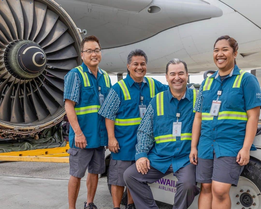 ハワイアン航空さんのインスタグラム写真 - (ハワイアン航空Instagram)「Happy Labor Day!  アメリカでは9月の第1月曜日は #レイバーデー 、労働者の日です。 ハワイアン航空で働くたくさんの従業員のアロハをお届けします。  #今日は何の日  #祝日  #PualaniProud」9月5日 11時44分 - hawaiianairlinesjp